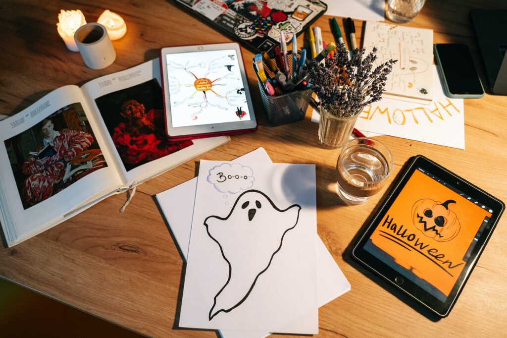 halloween drawings on a table, Best books in October